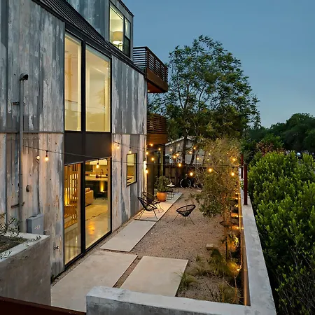 Rooftop Deck, Dt City Views, Modern Eastside Oasis